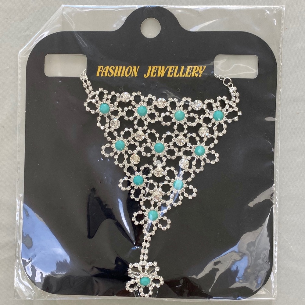 New ring/bracelet hand chain